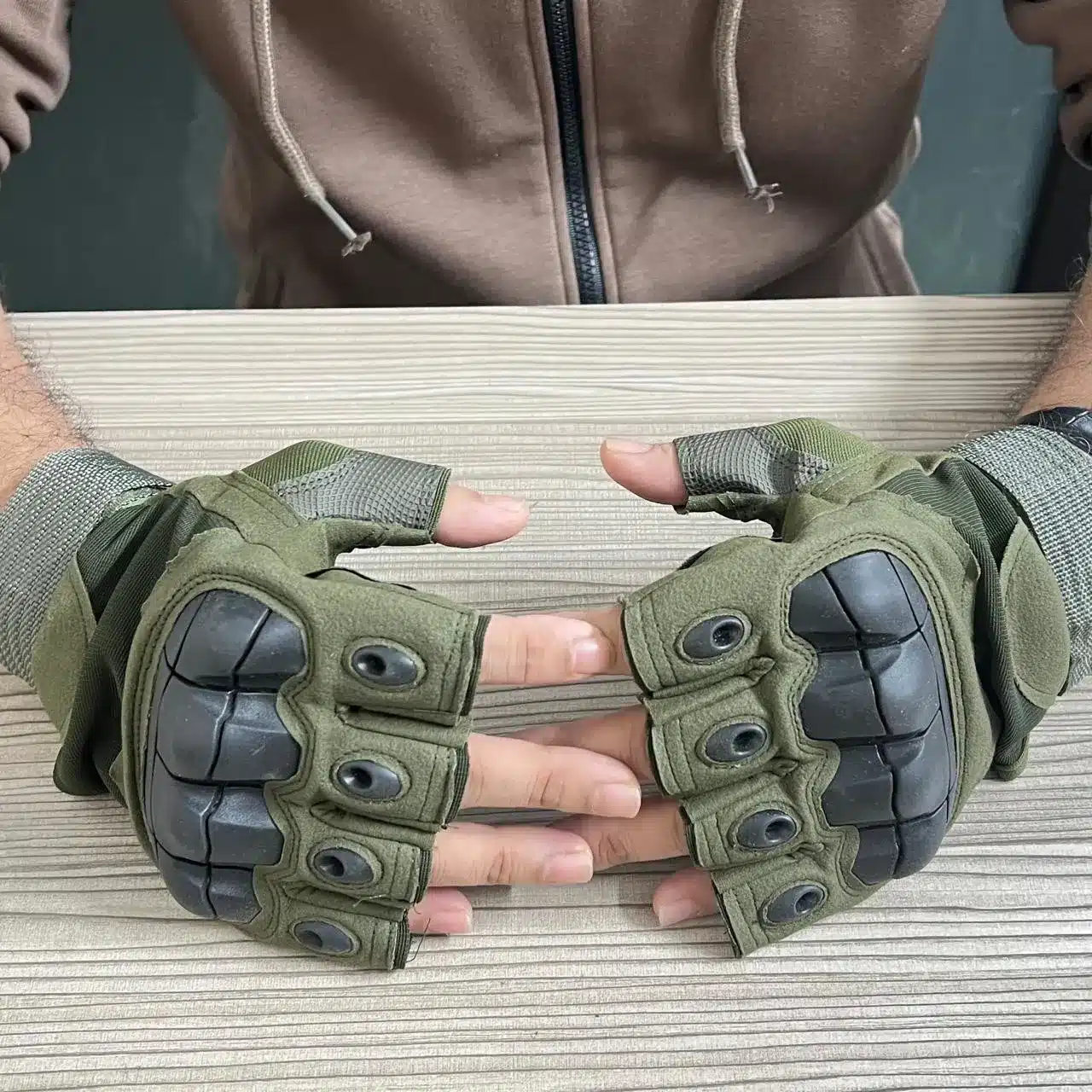 High quality half finger Hand Gloves for biker